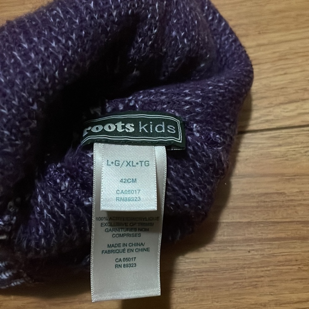 Roots Toque - Picture 2 of 2